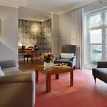 Hotel Louis C. Jacob