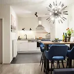 R B Apartment Hamburg Business Am Flughafen Fuer 1-5 Personen - Ideal Fuer Geschaeftsreisende Und Familien - Kueche - Waschtrockner - Smart Tv