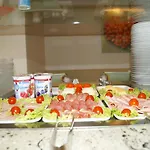 Entree Gross Borstel Garni Hotel