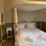 Ferienwohnung 28 Am Saseler Markt 4 Schlafzimmer Renoviert