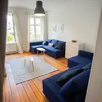 Sehr Zentral / Hell / Altbau