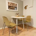 Hamburg City Apartment For 4