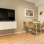 Hamburg City Apartment For 4
