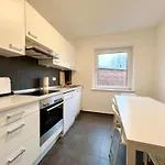 Gemuetliche, Geraeumige Wohnung In Hamburg