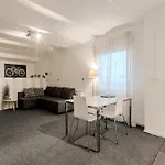 Stadtnahe & Ruhig Gelegen, Fusslaeufig Zur Alster