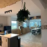 Gemuetliches Film-Loft-Atelier