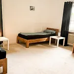Aurora Hamburg Wohnung 3Zi Fuer 6-8 Personen
