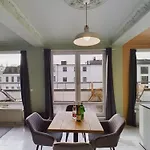 Art Apartments