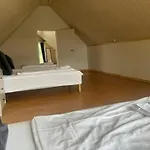 Spacious Apartment For 10