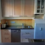 Zentrum Volksdorf 400M Zur U-Bahn! Sehr Gute Lage Schickes Apartment