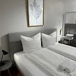 The Suites City Apartments