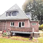 Central Private Cozy Room W Own Entrance, Spacious Bathroom, On-Site Parking
