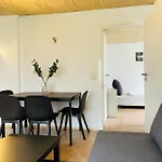 Spacious Apartment For 5