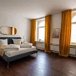 Zentral Gelegenes Premium-Apartment Mit Viel Tageslicht