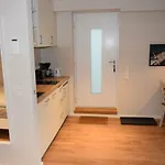 Sehr schöne kleine Wohnung Elbnähe mit guten Parkmöglichkeiten