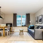 Sehr schöne kleine Wohnung Elbnähe mit guten Parkmöglichkeiten