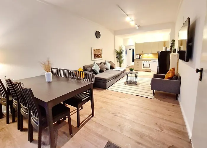 Spacious Flat Next To Goldbekkanal In Hamburg Winterhude
