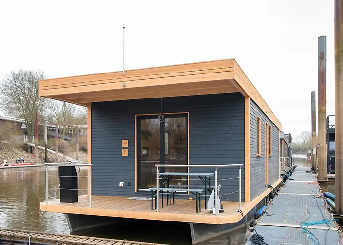 Komfort-Hausboot Diva Mit Kamin