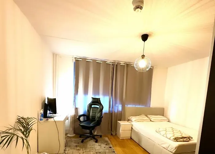 Beautiful Private Room In Hamburg