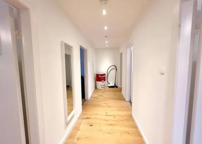 Gemuetliche, Geraeumige Wohnung In Hamburg