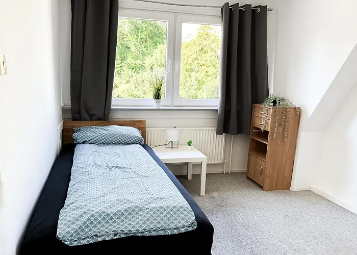 Aurora Hamburg Haus 15-20 Personen 8 Zi
