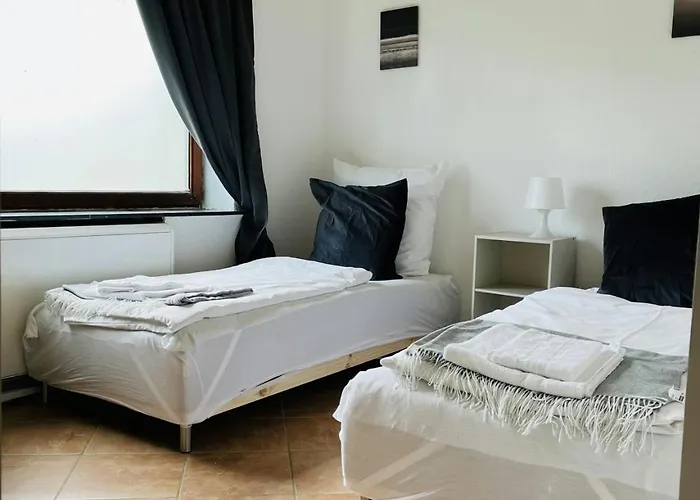 Spacious Apartment For 5