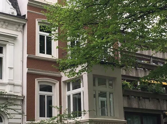Jugendstilwohnung In The Heart Of Hamburg