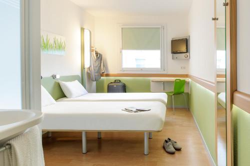 Ibis Budget Ost Hotel 2*