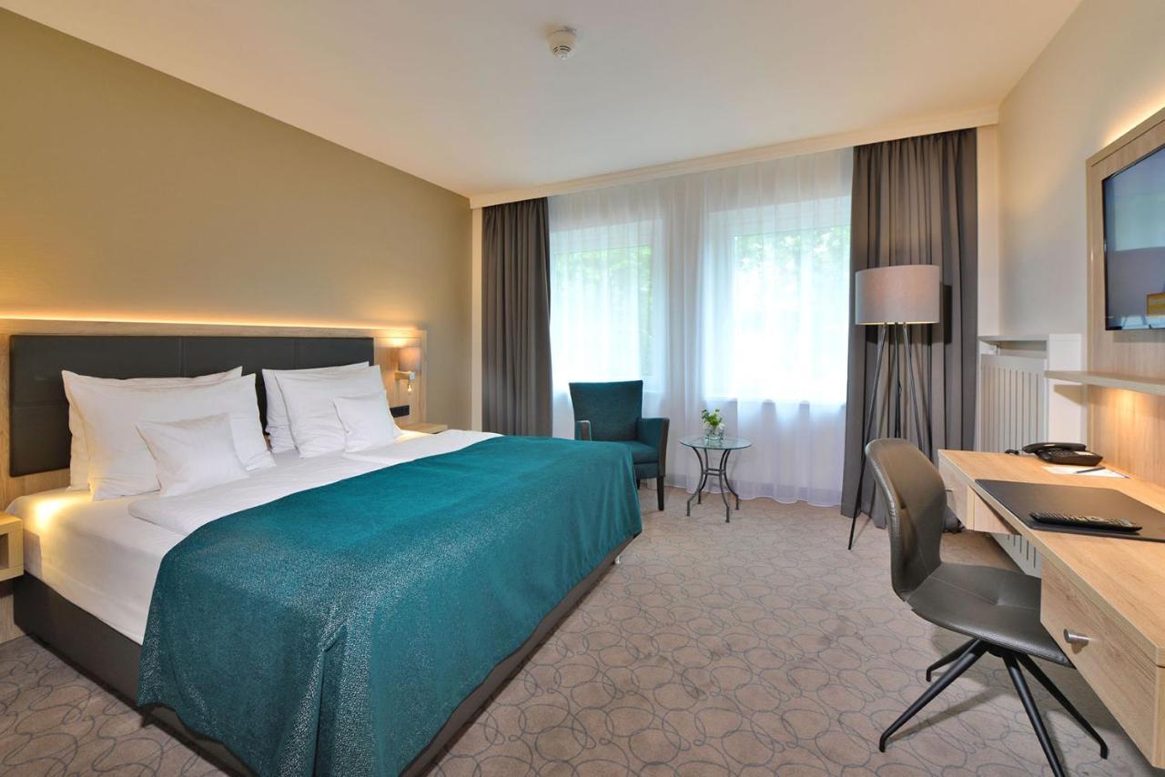 Hotel Western Premier Alsterkrug 4*