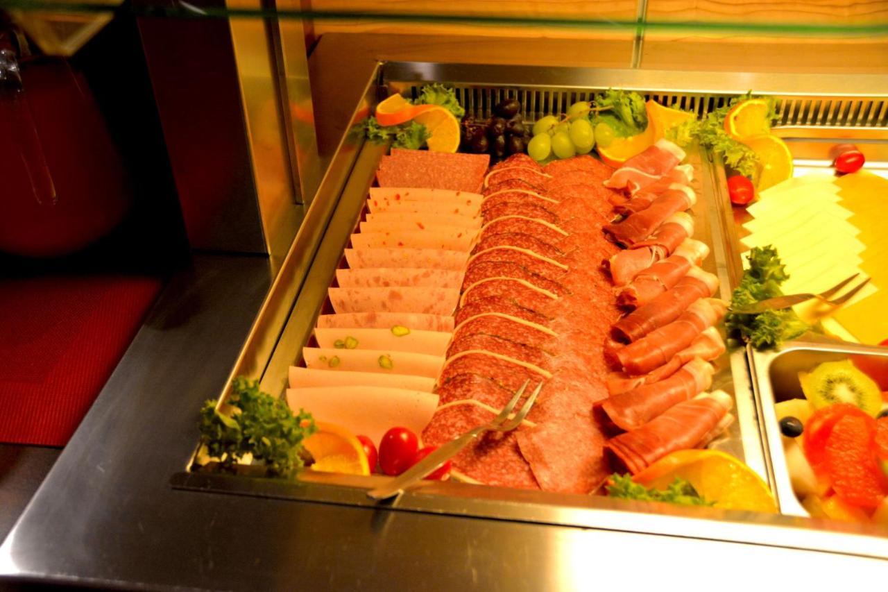 Harburger Hof Hotel 3*