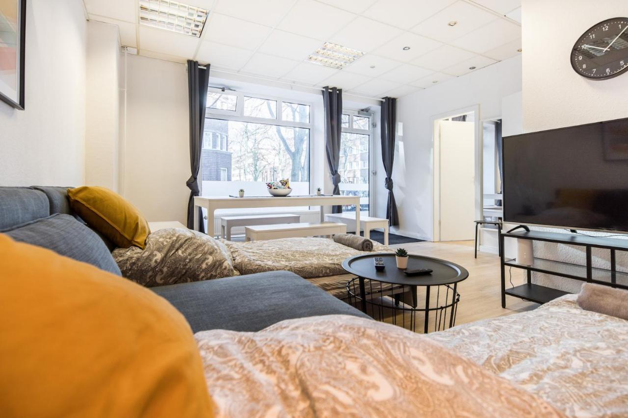 Spacious 2 Bedroom Close To Stadtpark * Hamburg