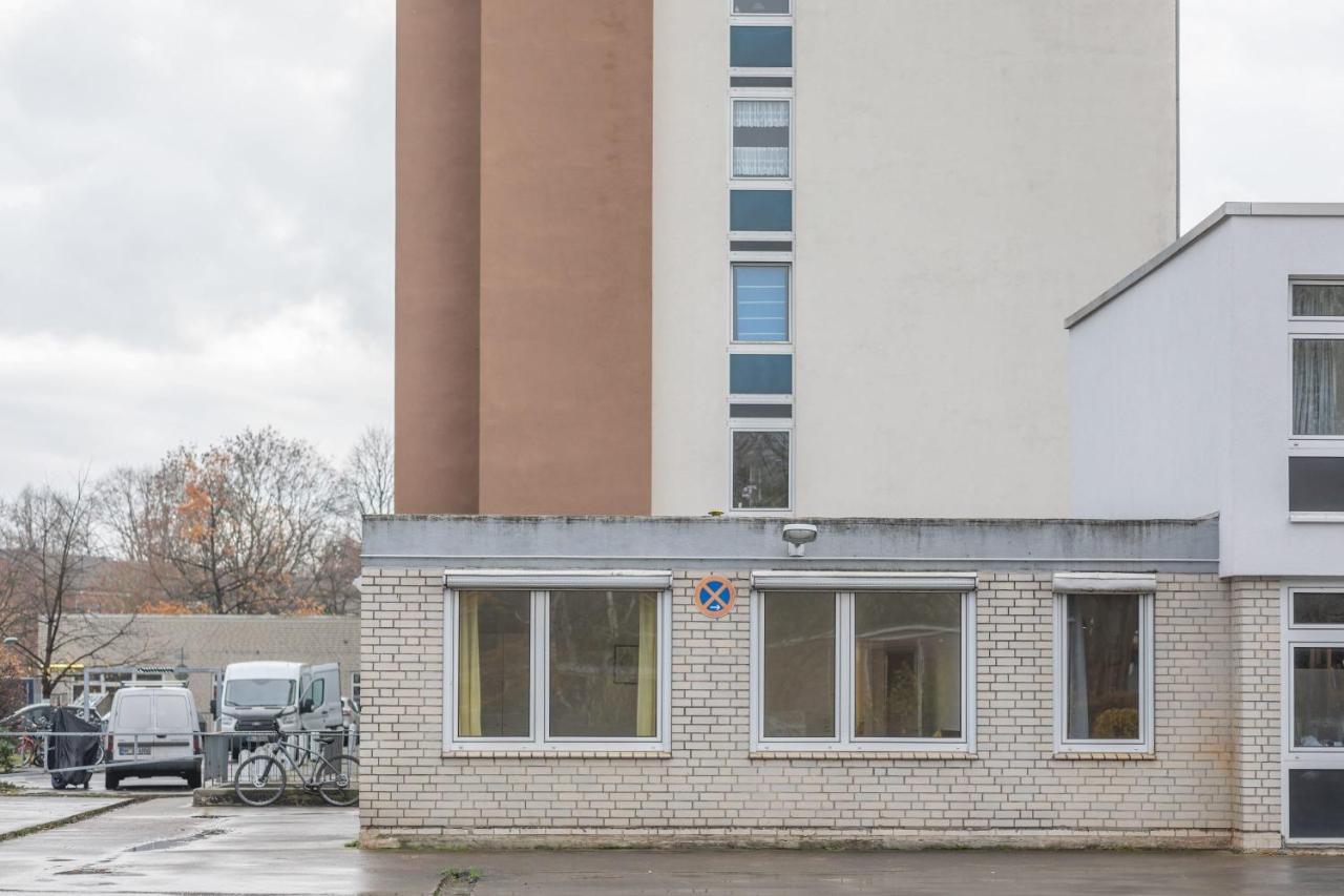 Beautiful For 9 With 2 Bedroom & Cosy Kitchen Hamburg