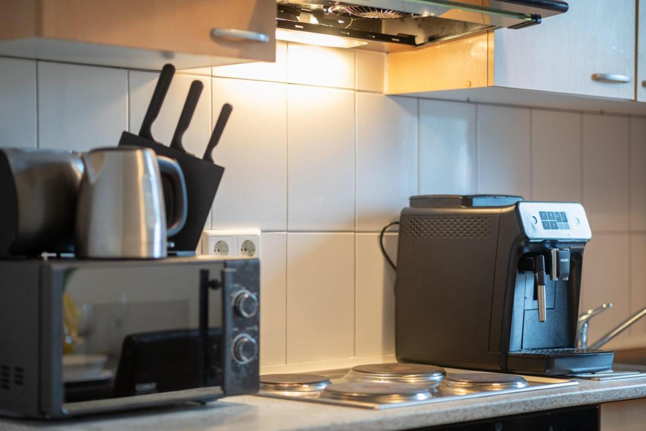 Beautiful For 9 With 2 Bedroom & Cosy Kitchen Hamburg