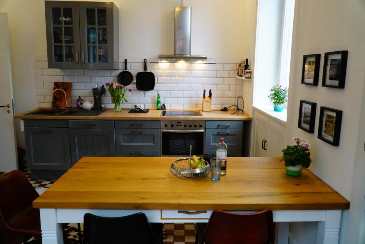 Apartment Großzügige Altbauwohnung In Bestlage Hamburg