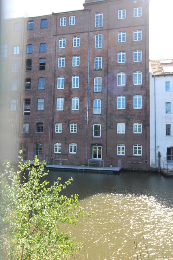 Neu! Einmaliges Loft Im Binnenhafen - Hafenblick! Lejlighed Hamborg