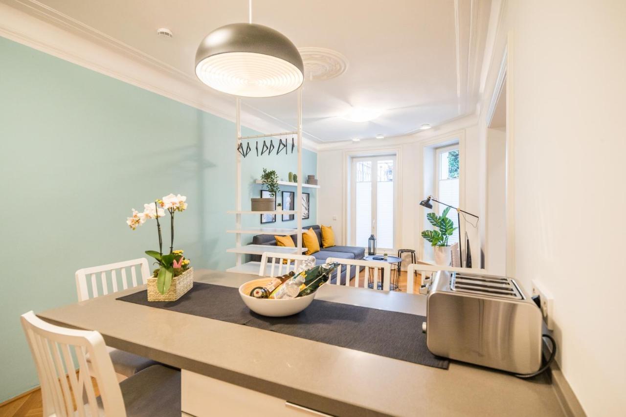 Stylish & Cosy Next To The U-bahn Lejlighed