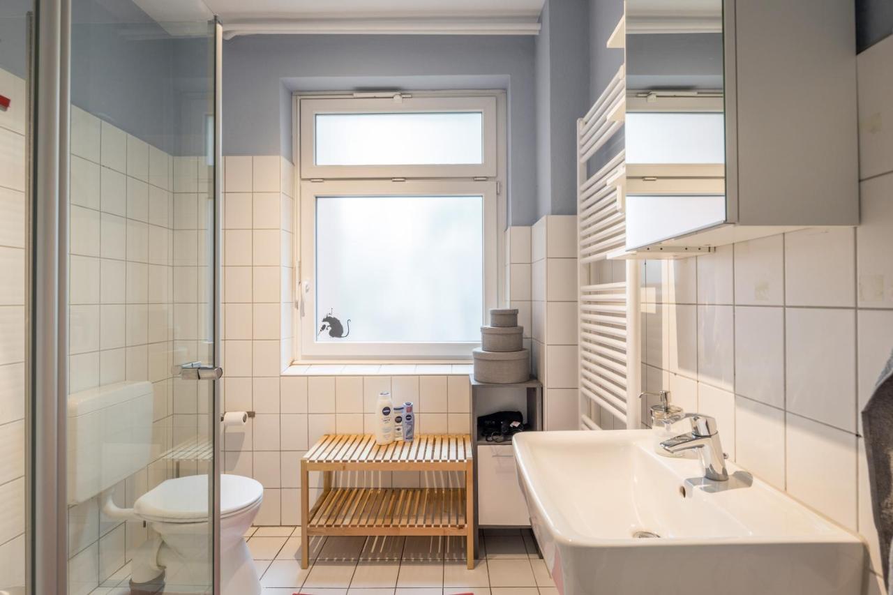 Spacious With 2 Bedrooms * Hamburg