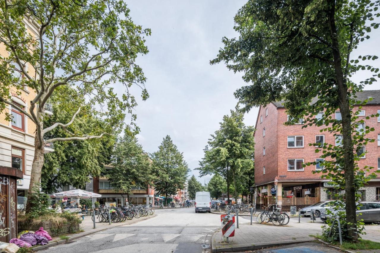 Spacious With 2 Bedrooms Apartment