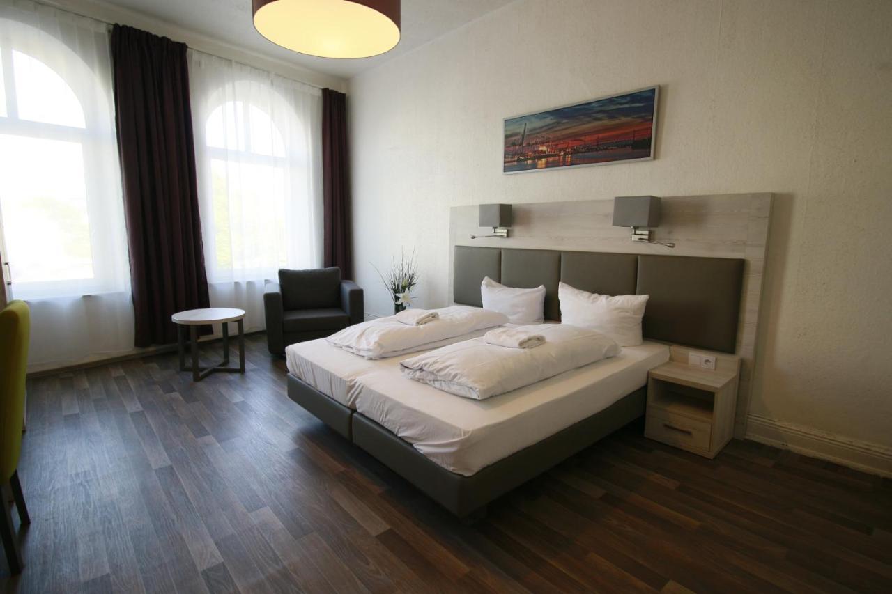 Bee Fang Hotel 2*