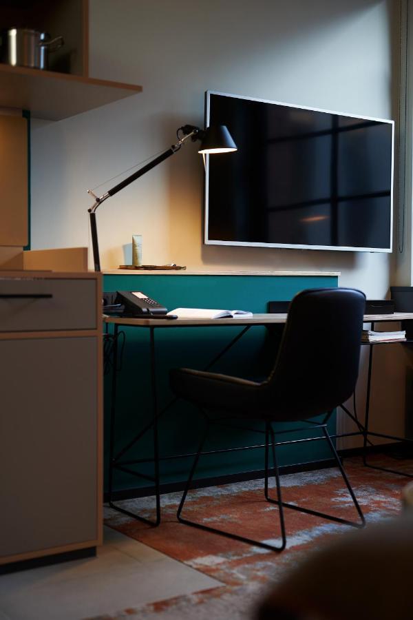 Hood House Hotel 3*