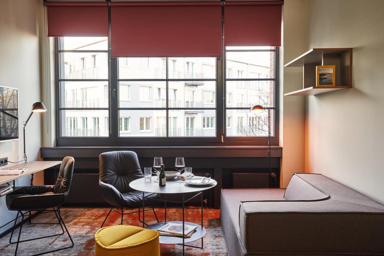 Hood House Hotel 3*