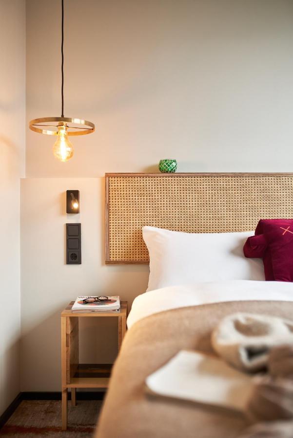 Hood House Hotel