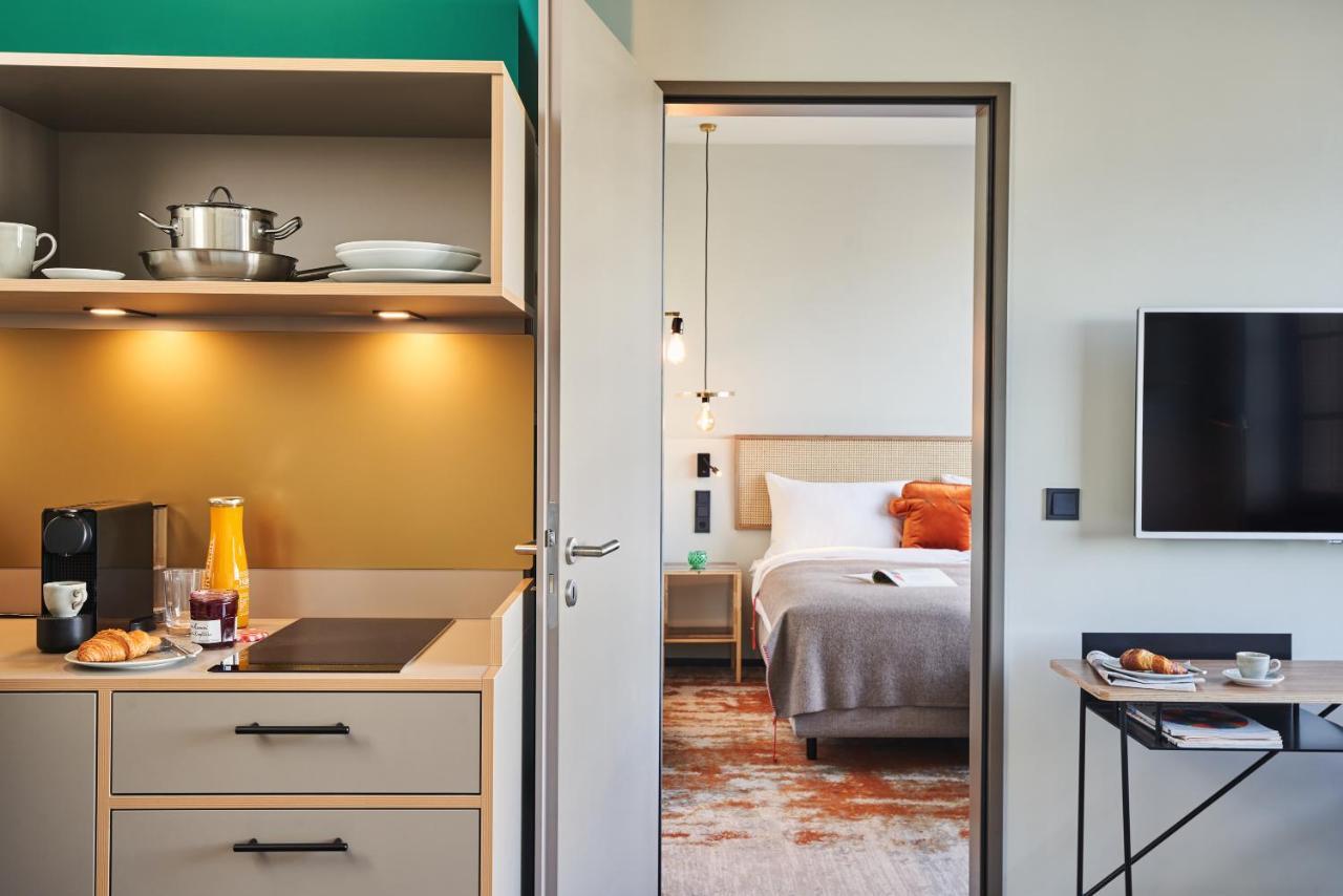 Hood House Hotel 3*