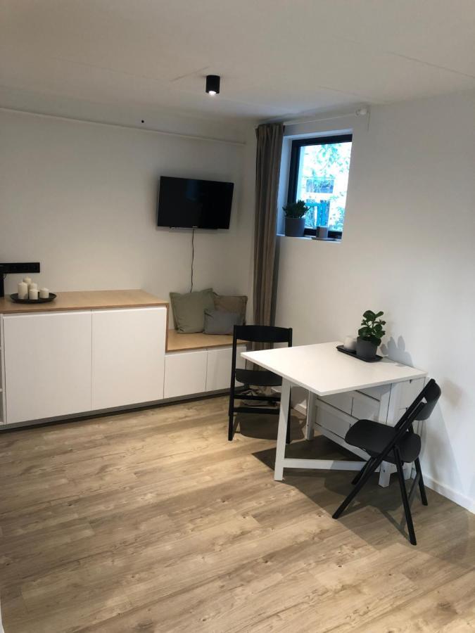 Bezaubernde Gastesuite Mit Terrasse Im Hinterhof Appartement Hamburg-Harburg