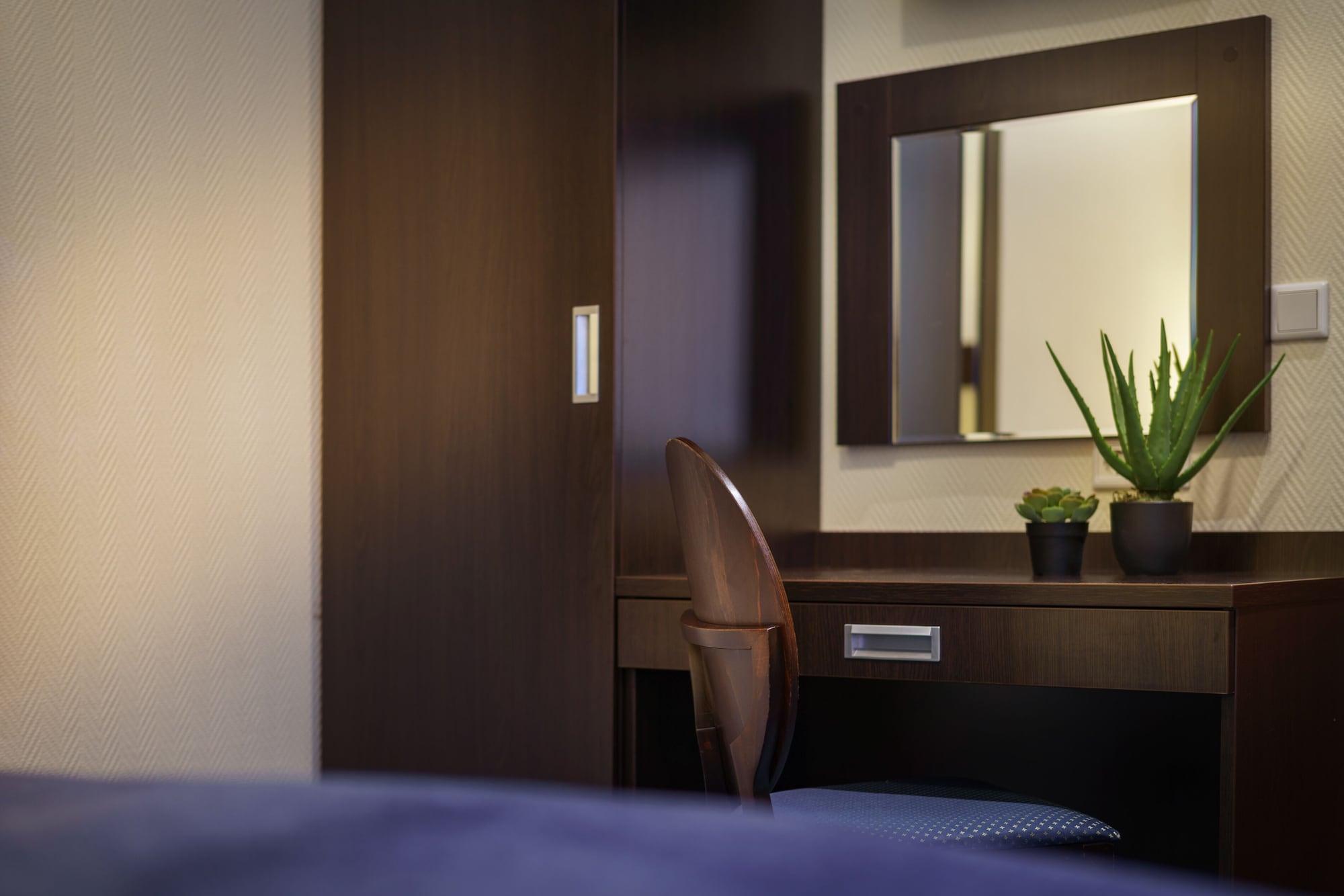 Continental Hauptbahnhof Hotel 3*