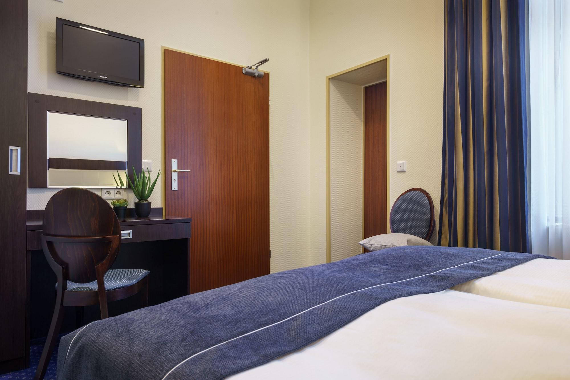 Continental Hauptbahnhof 3* Hamborg