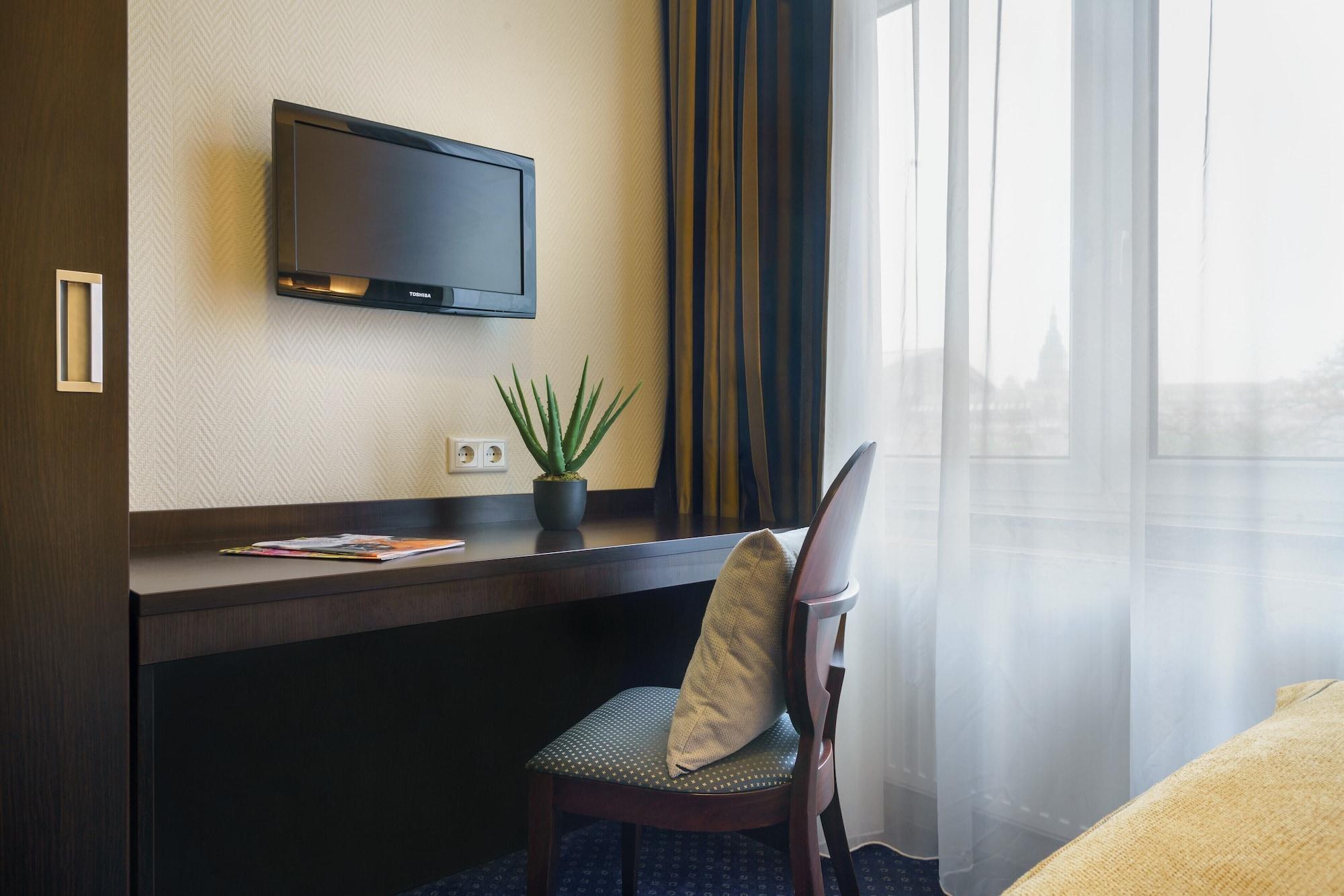 Hotel Continental Hauptbahnhof Hamborg