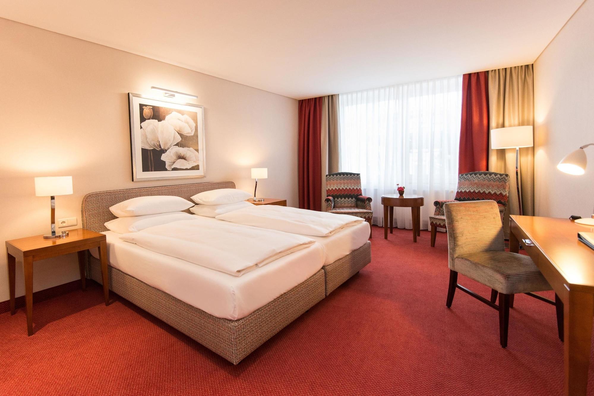 Western St. Raphael Hotel 4*