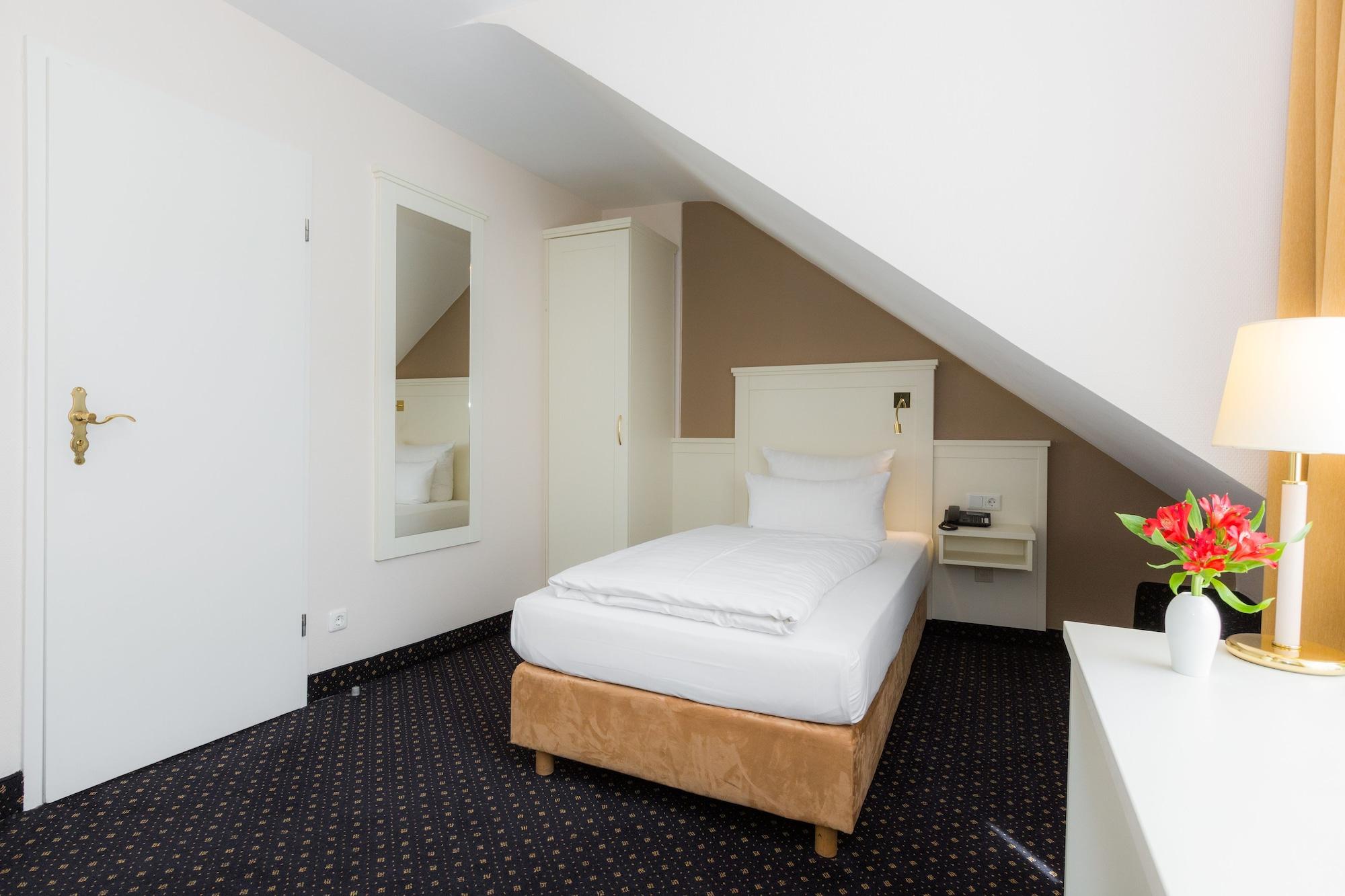 Fürst Bismarck Hotel 3*