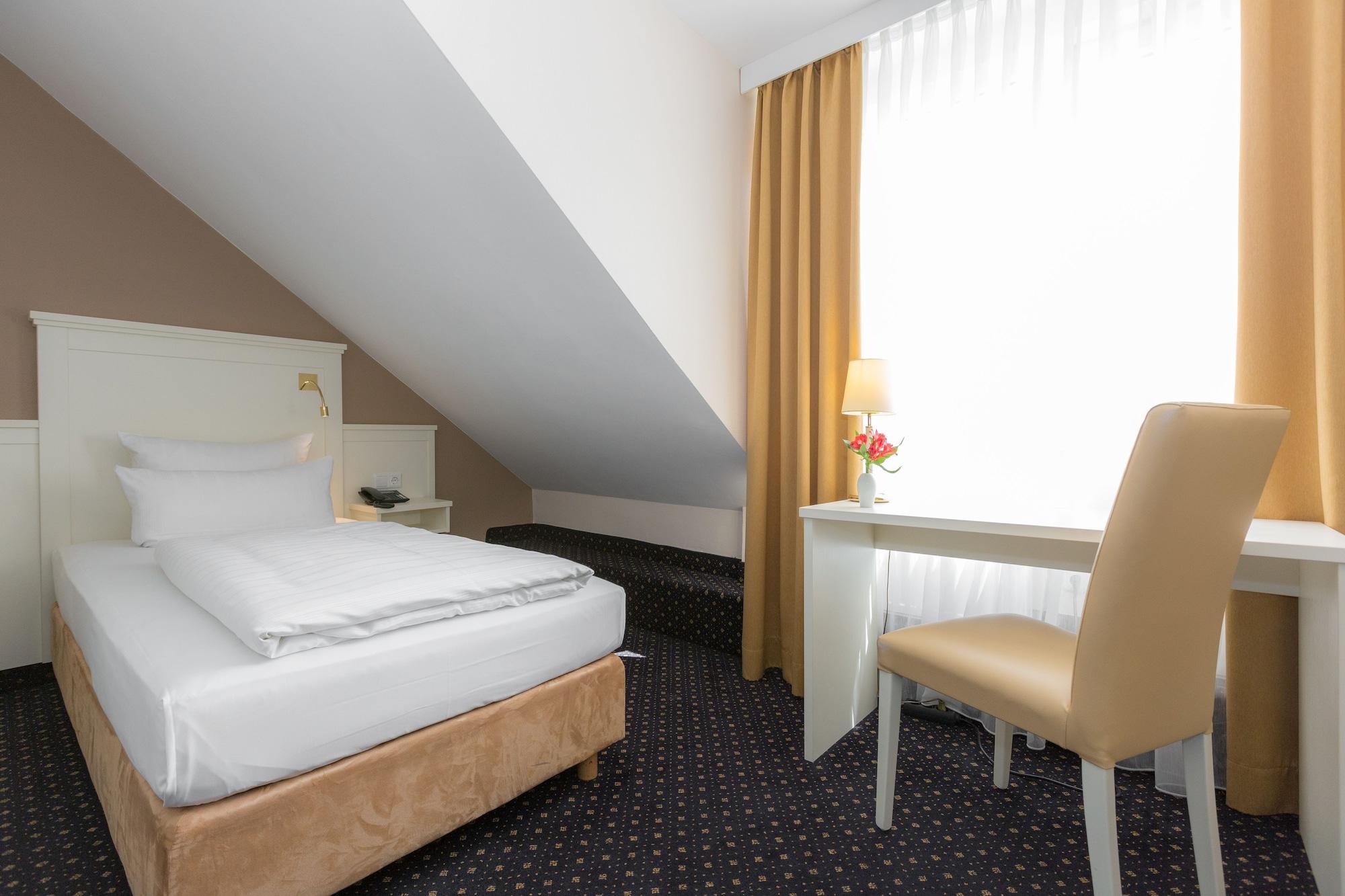Fürst Bismarck 3* Hamburg